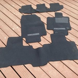 2023 Toyota Highlander floor mats. Brand new, never used, complete set